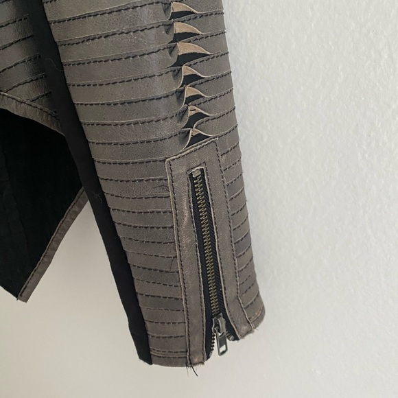 Brand new Saks Fifth Ave genuine leather jacket - Picture 4 of 5